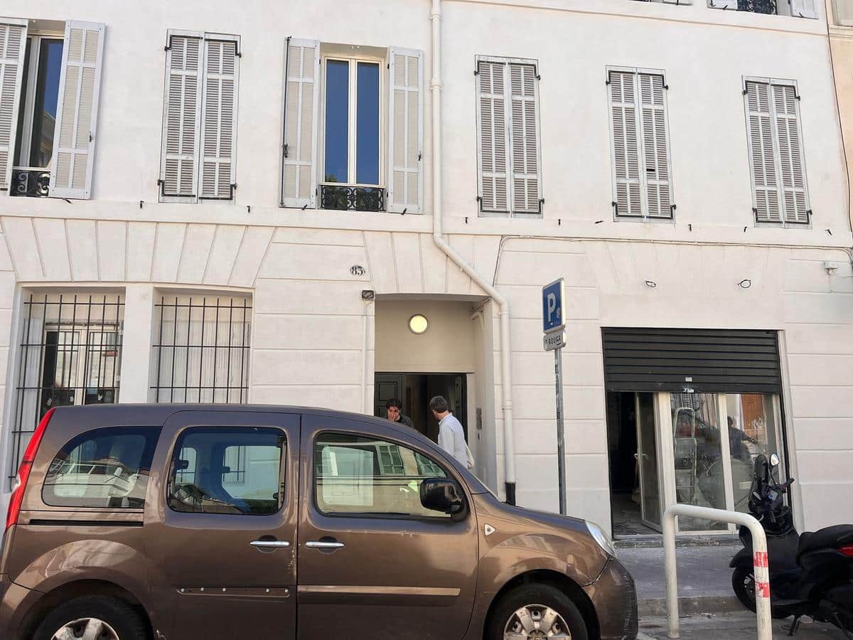 Local commercial — 13005 Marseille | 19 m2 | RDC sur rue