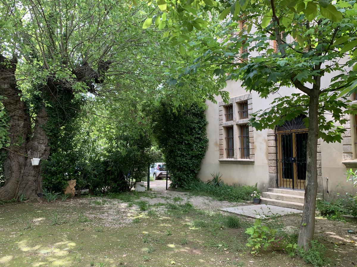 T3 with garden on the ground floor in VITROLLES