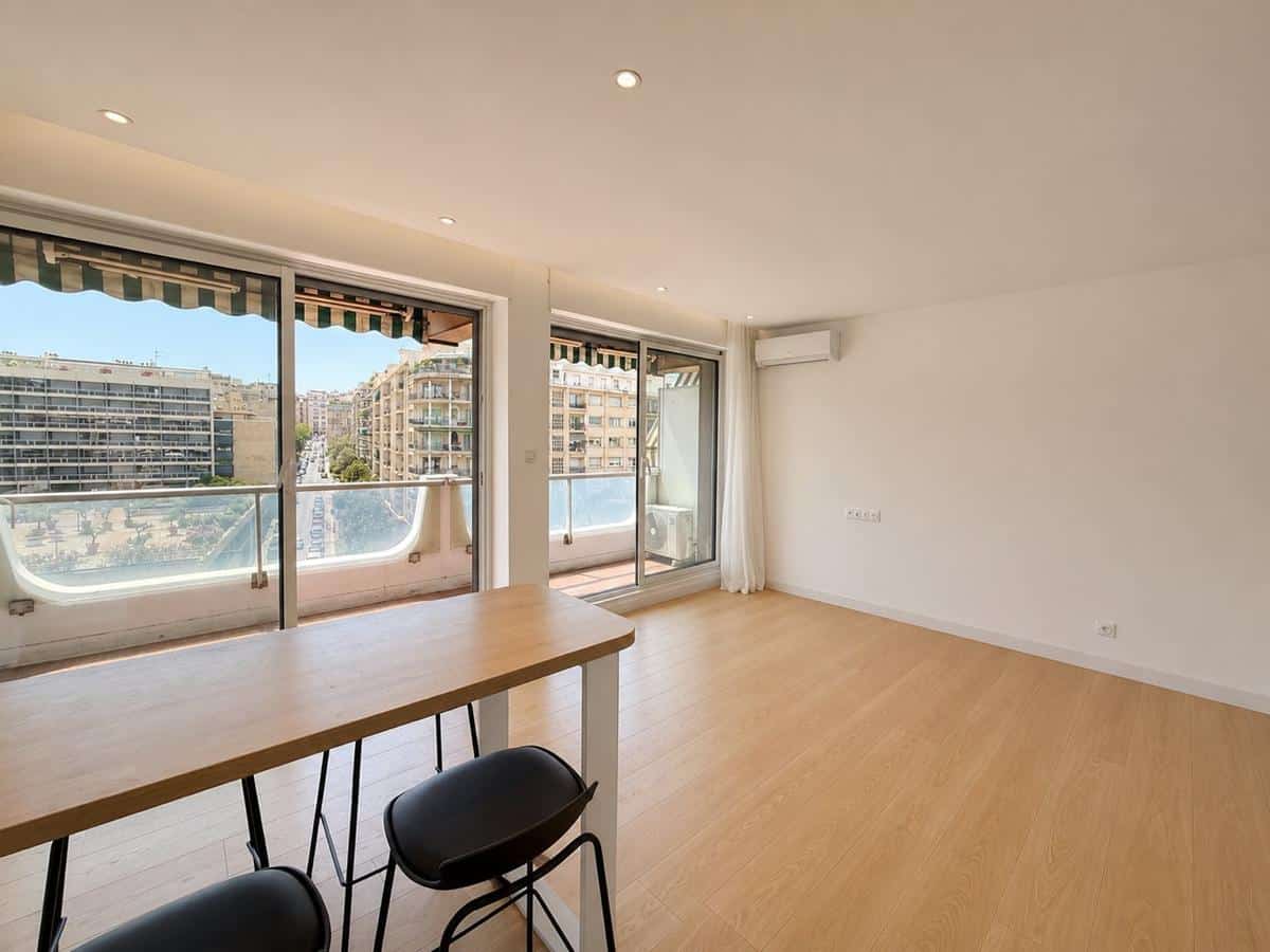 Type 2 of 40.50 m2 Marseille 8th