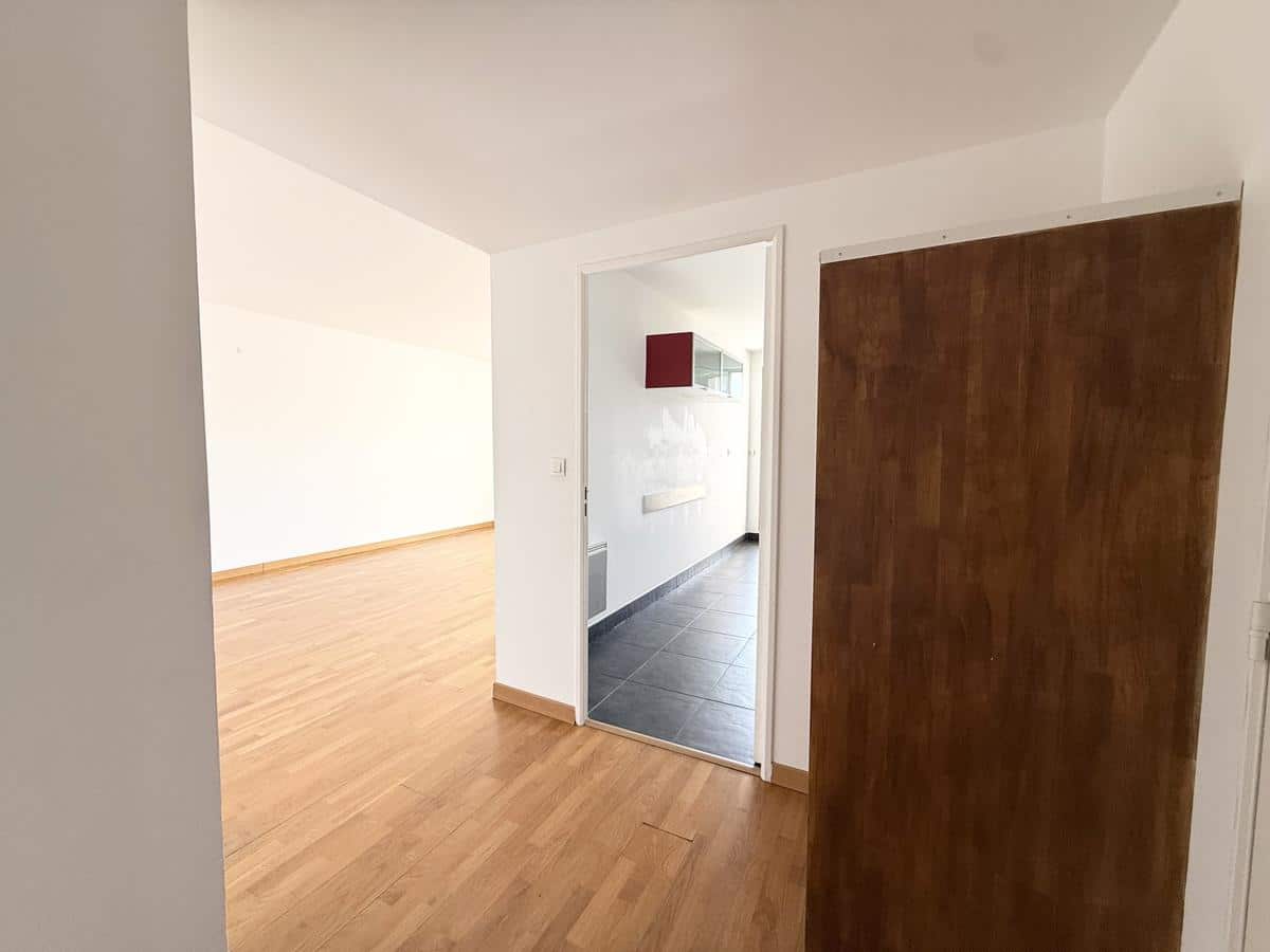 Type 3 de 70 m2 avec terrasse de 14 m2 Marseille 8ème – Pisc