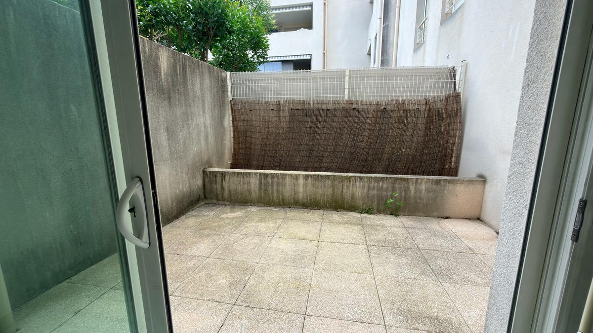TYPE 2 AVEC PARKING PROX BONNEVEINE LA VIEILLE CHAPELLE