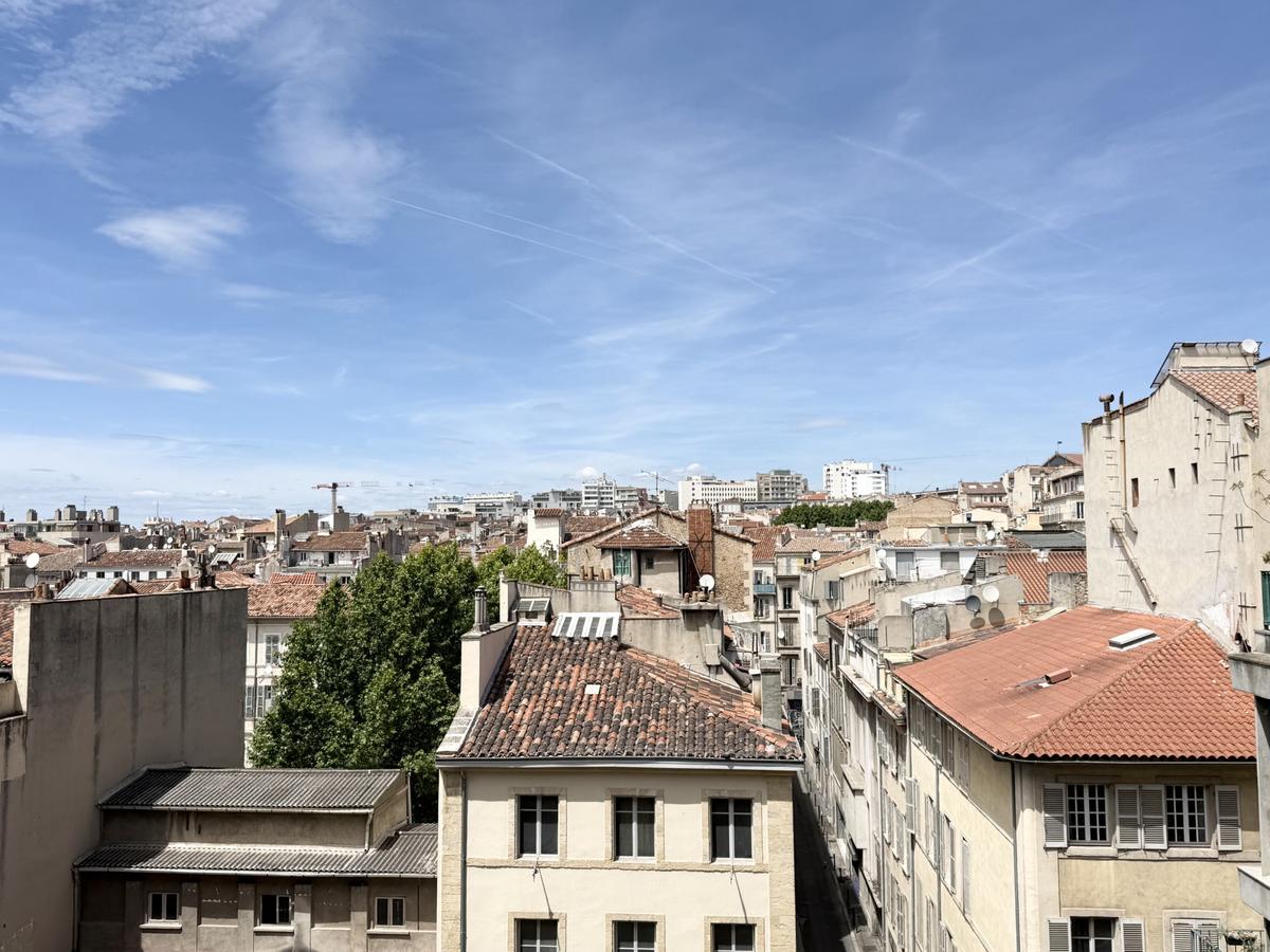 Type 1 de 34 m2 Marseille 1er