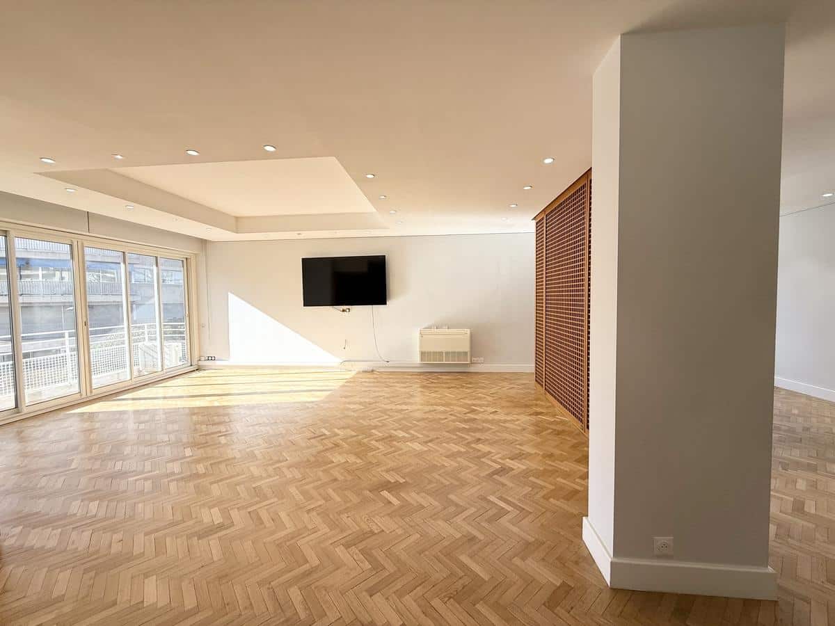 Type 4/5 de 170 m2 Carré d’Or / balcon / garage