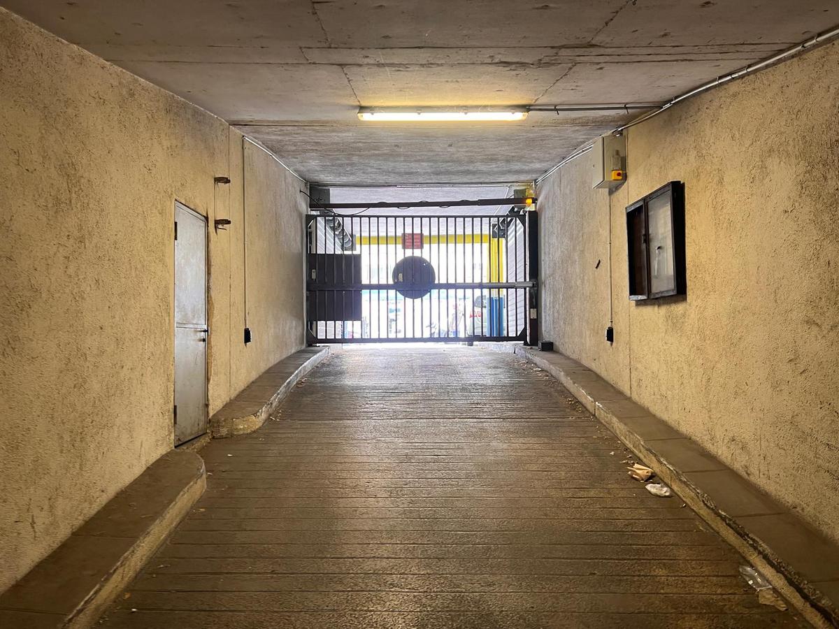 BOX FERME – RUE CAISSERIE – 13002 MARSEILLE
