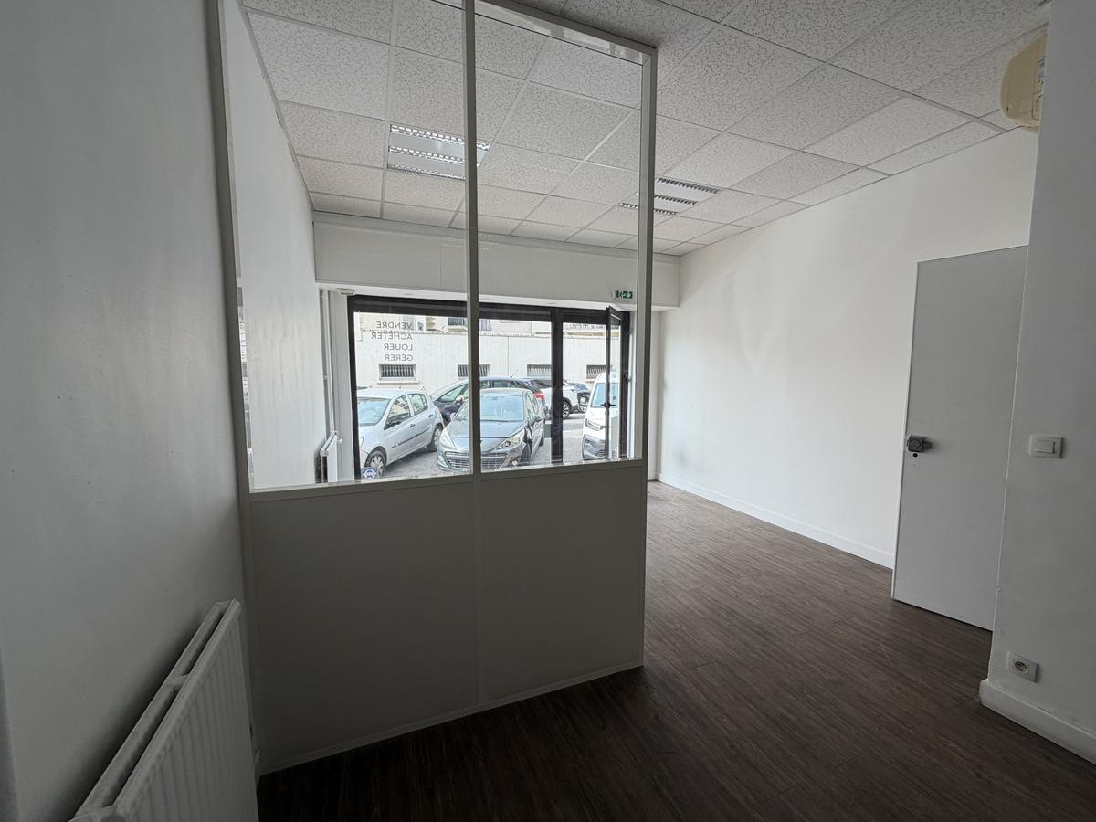 COMMERCIAL PREMISES PONT DE VIVAUX