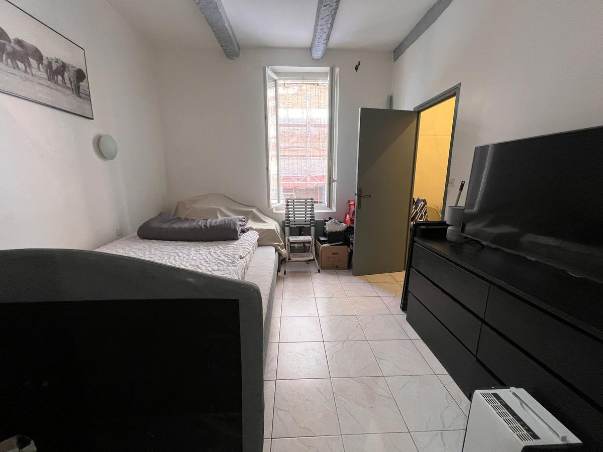 T2 rue Curiol 13001 Marseille