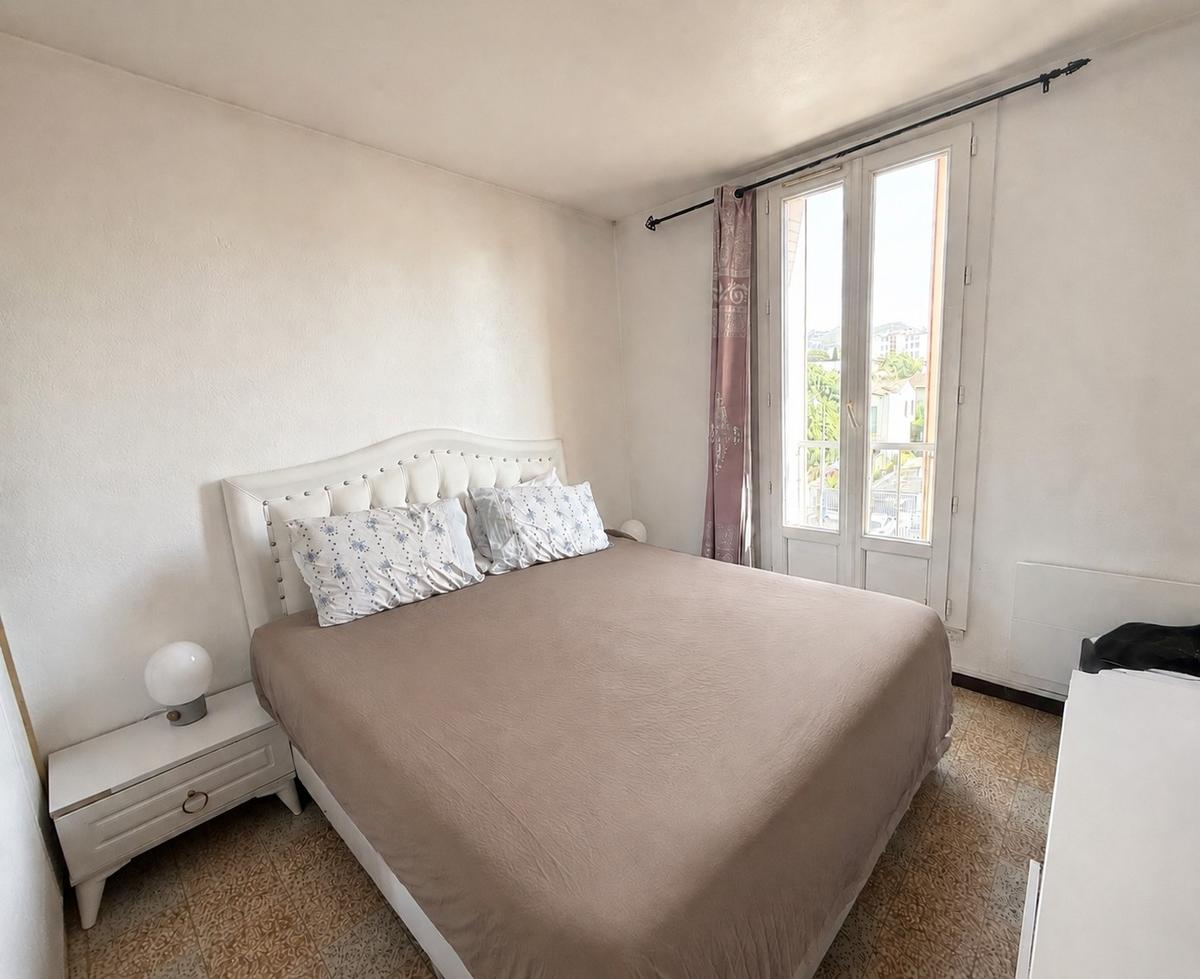 Type 3 de 54,50 m2 avec loggia Marseille 9ème.