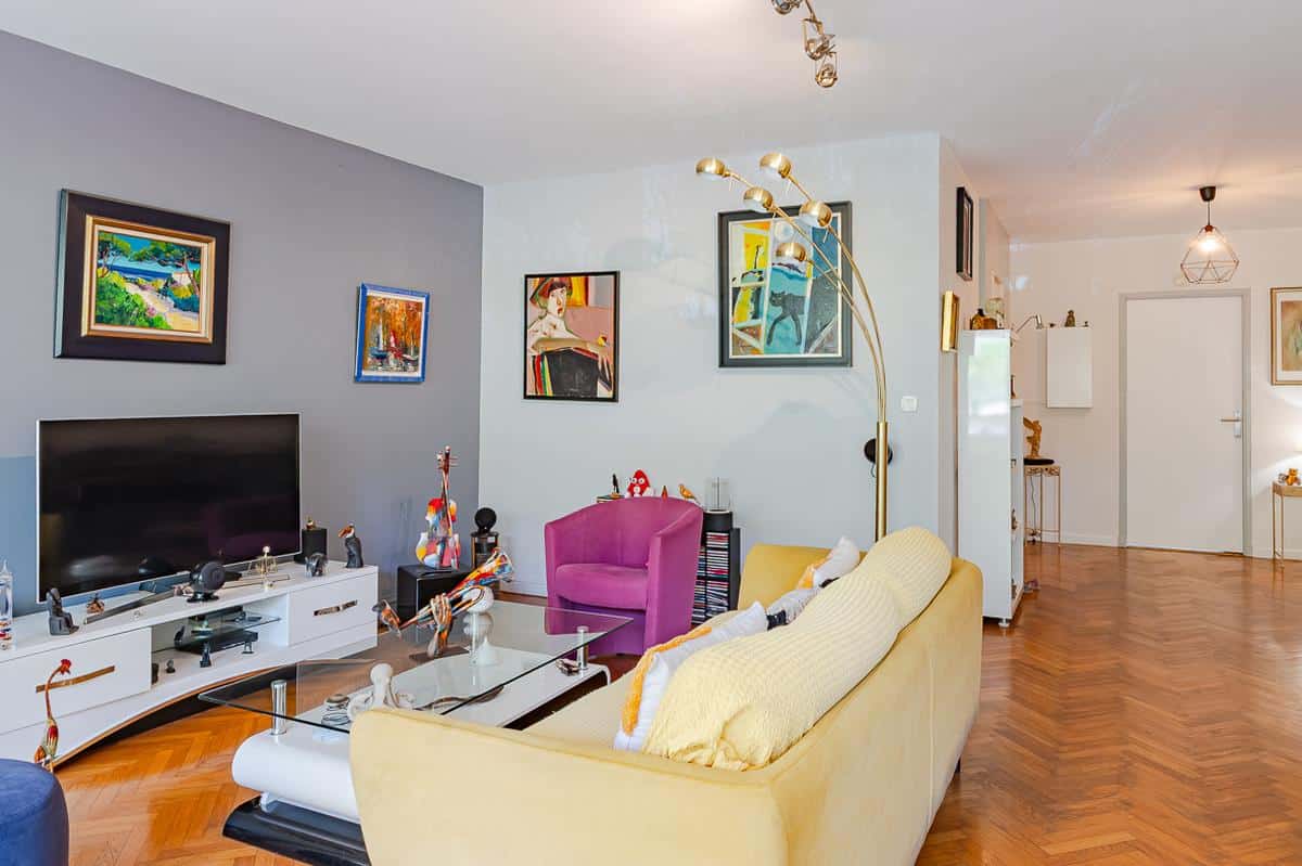 EXCLUSIVITE MARSEILLE 8EME CARRE D’OR APPARTEMENT T3 PARADIS