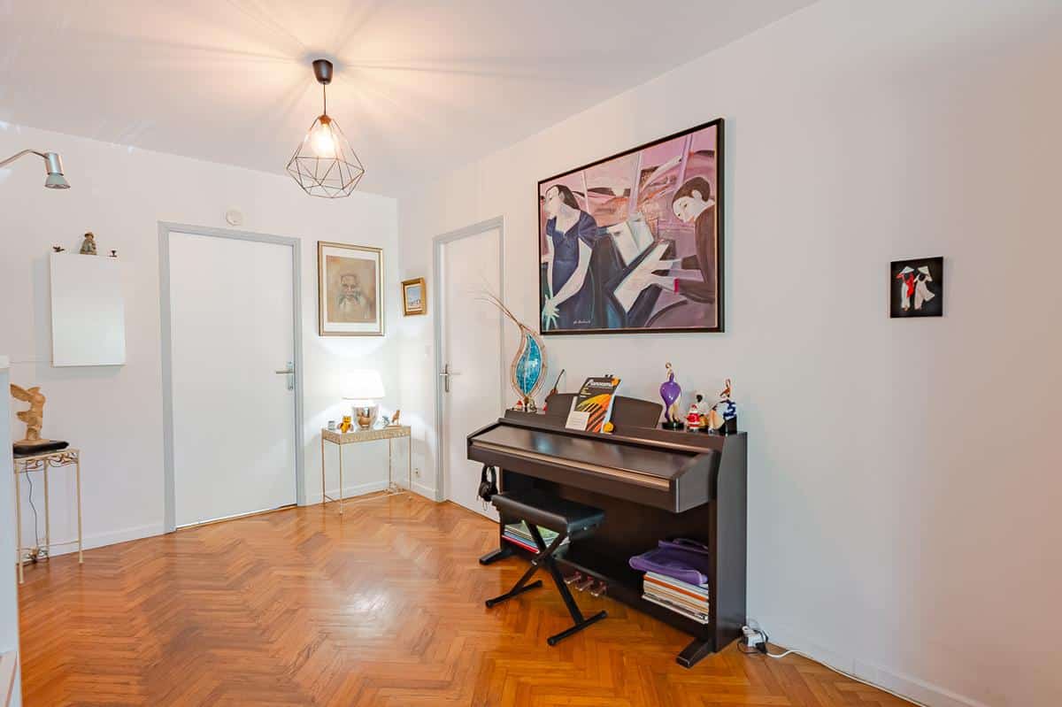 EXCLUSIVITE MARSEILLE 8EME CARRE D’OR APPARTEMENT T3 PARADIS