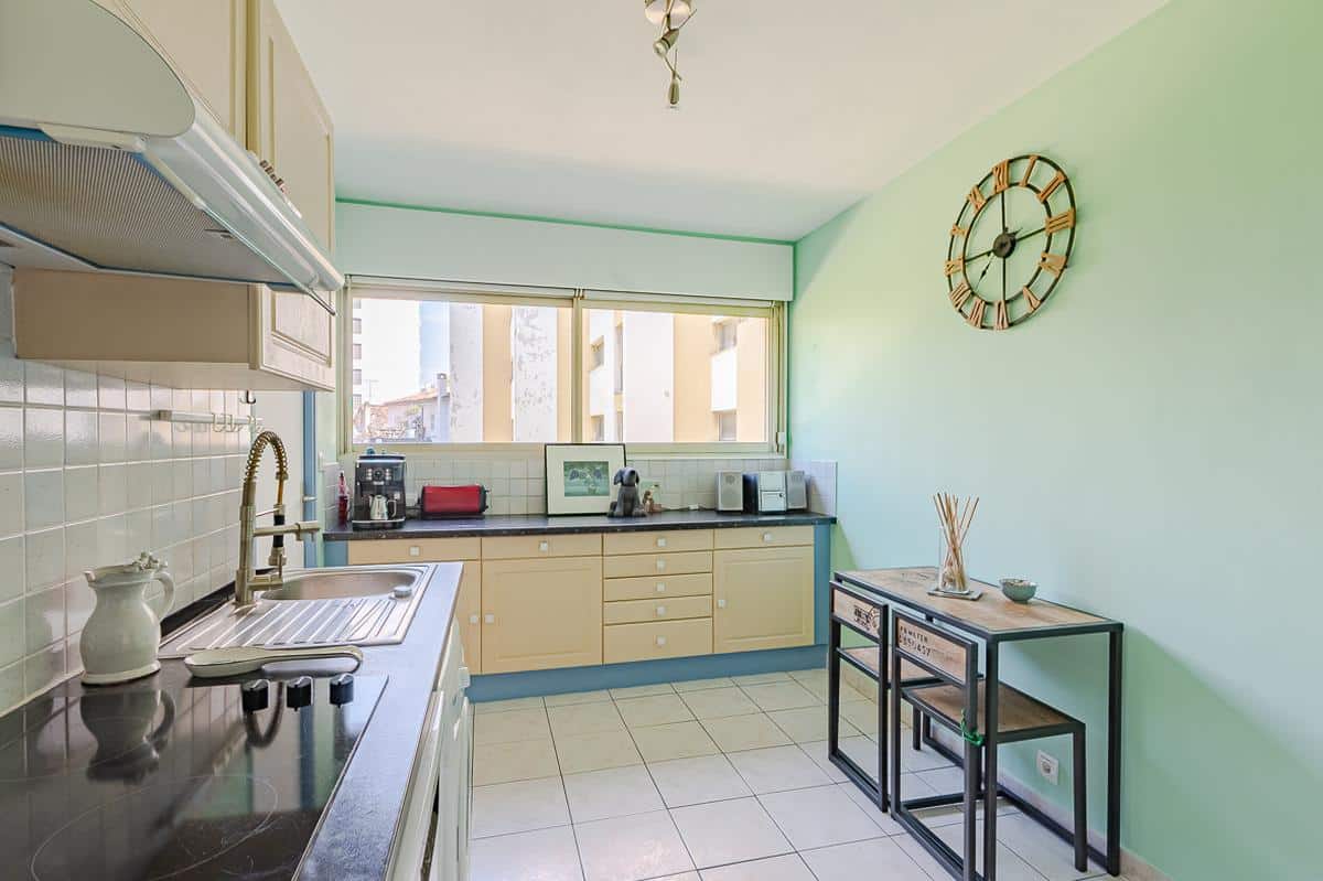 EXCLUSIVITE MARSEILLE 8EME CARRE D’OR APPARTEMENT T3 PARADIS