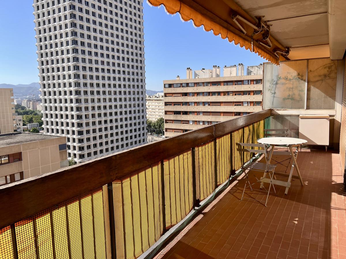 T3 Av. Delphes, 13006 Marseille Résidence Méditerrannée