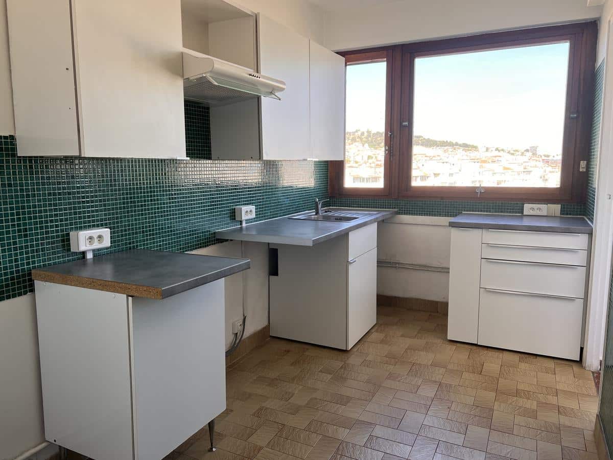 T3 Av. Delphes, 13006 Marseille Résidence Méditerrannée