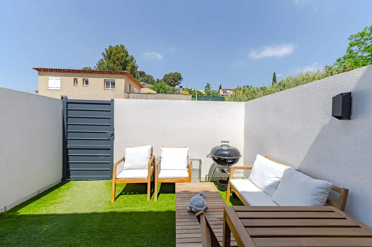 Maison de 105 m2 habitables + terrasse de 14 m2 13011 Marsei
