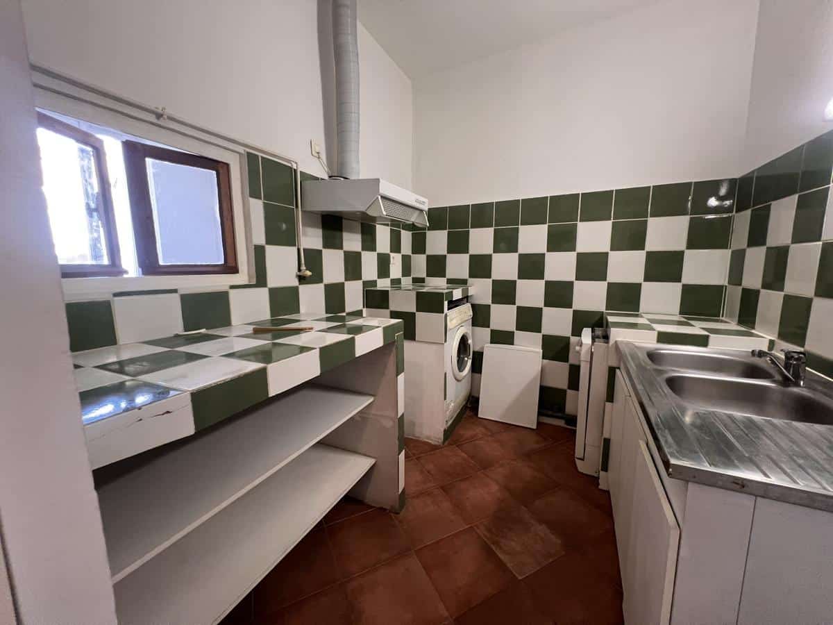 T2 – RUE DE LA CROIX 13007 MARSEILLE