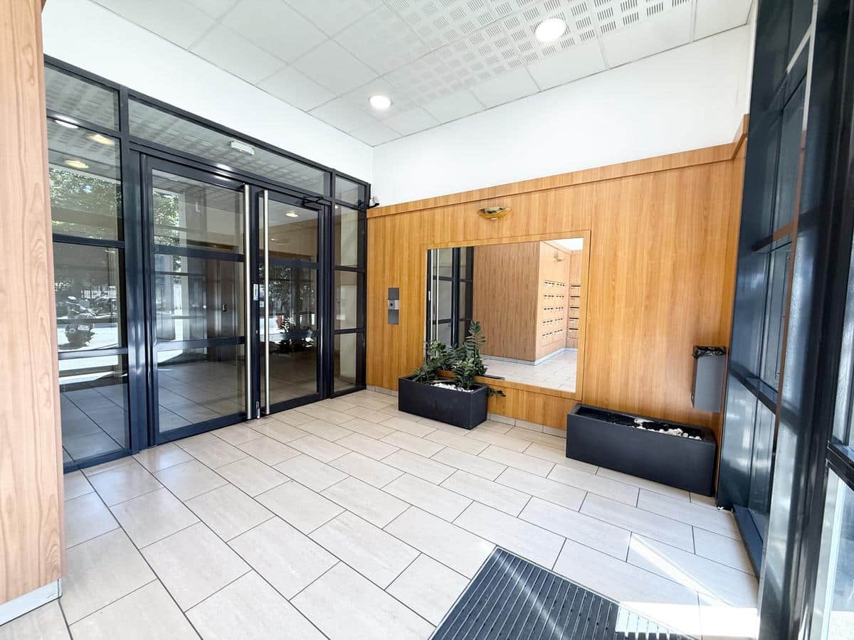 Type 2 de 34,5 m2 avec balcon Marseille 8ème