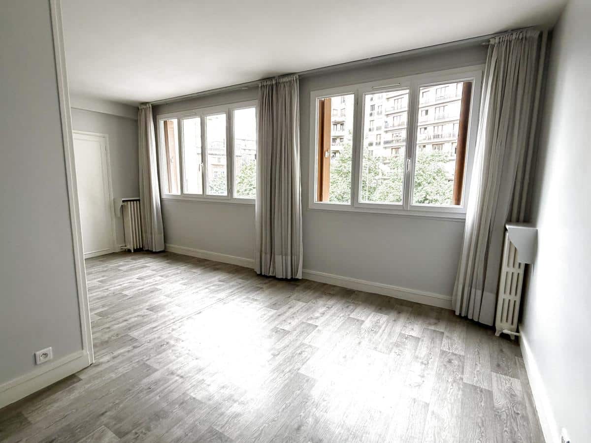 15ème LOURMEL / RUE LECOURBE : Appartement 2/3 PIÈCES à loue