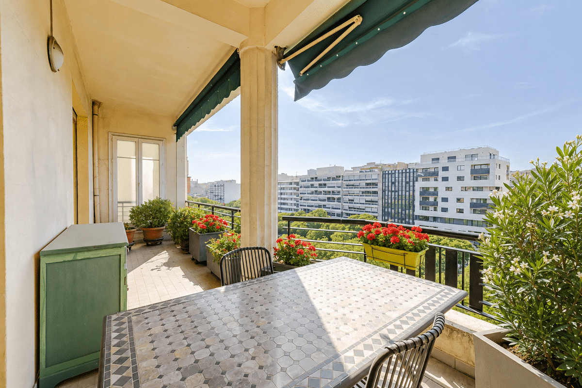13008 – ST GINIEZ – T3 PROX PROVENCE TERRACE 530,000 EUROS