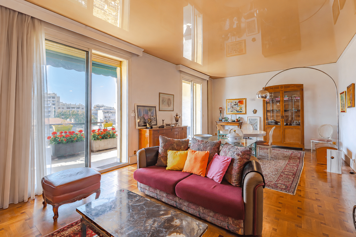 13008 – ST GINIEZ – T3 PROX PROVENCE TERRACE 530,000 EUROS