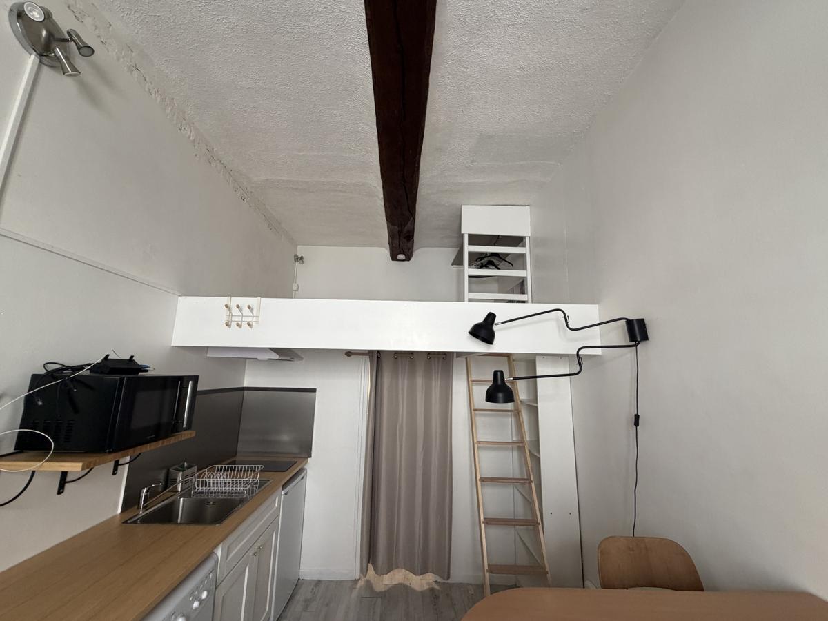 HISTORIC CITY CENTER / RUE DU BON PASTEUR: SUUPLEX FOR SALE