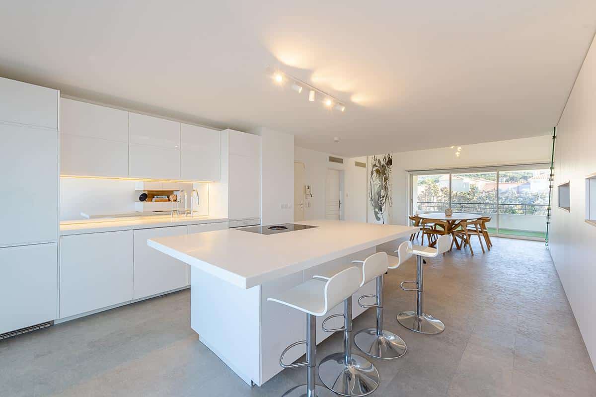 MARSEILLE 8TH LAST FLOOR T4 DUPLEX SEA VIEW DOUBLE BOX