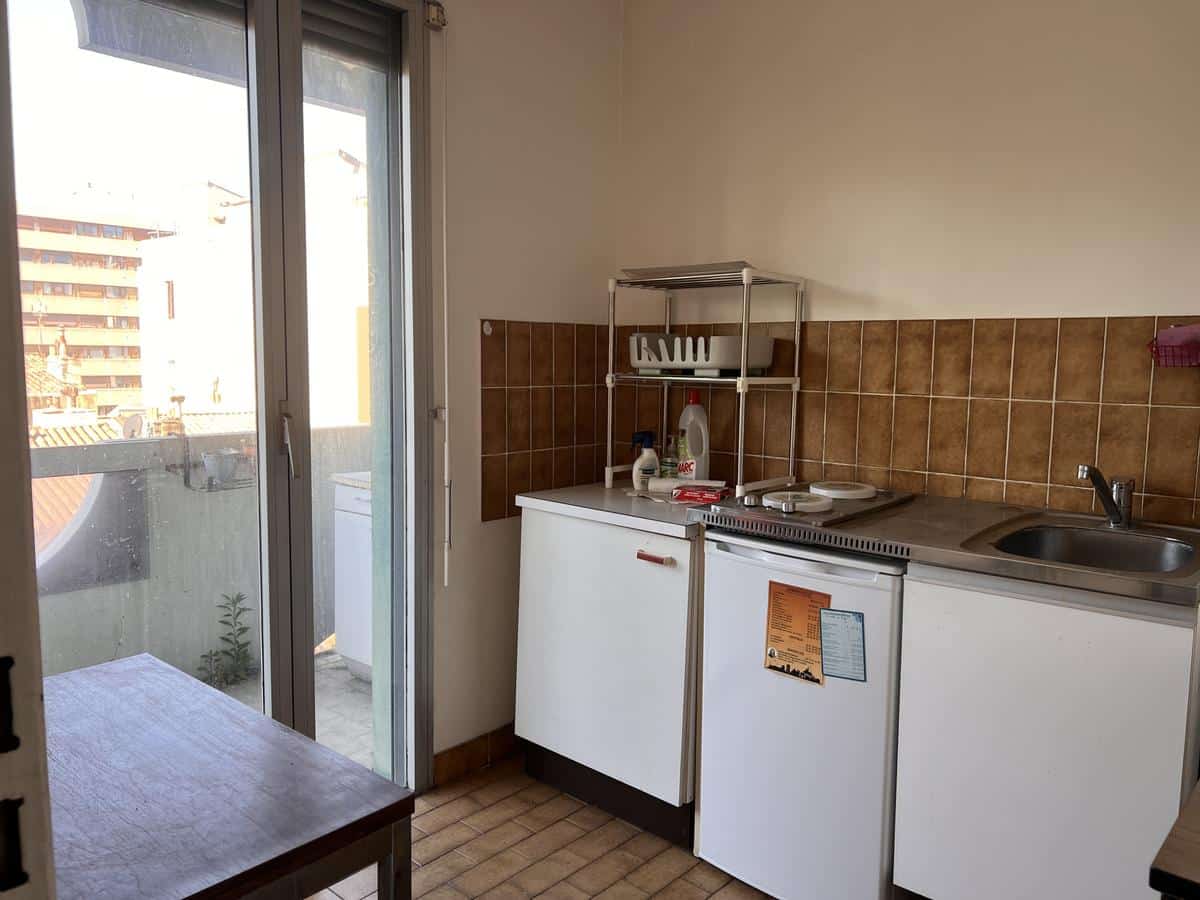 Appartement T1 67 cours Gouffe, 13006 Marseille 5ème éta