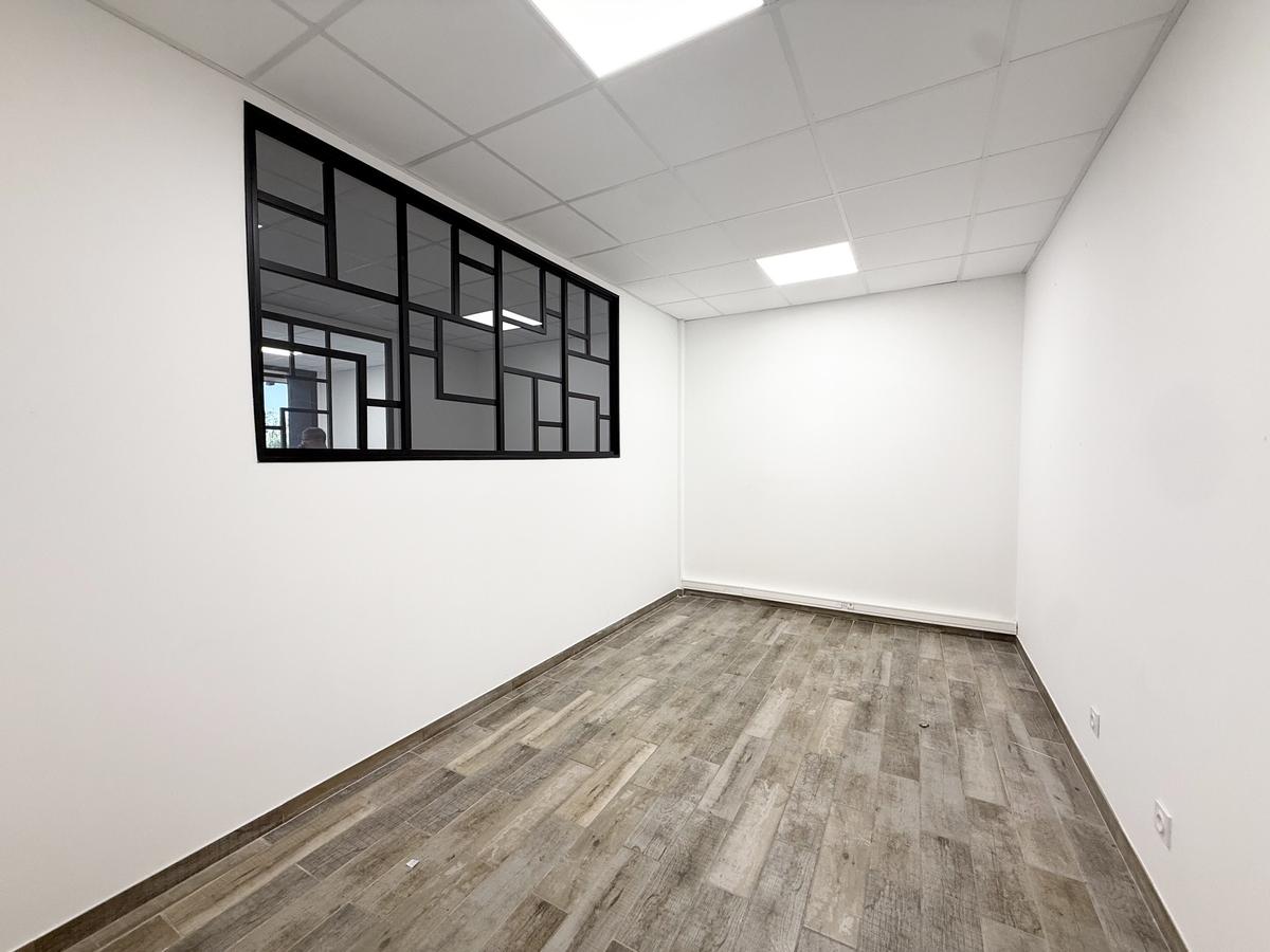 Local commercial de 180 m2 entièrement rénové – Les Pennes M