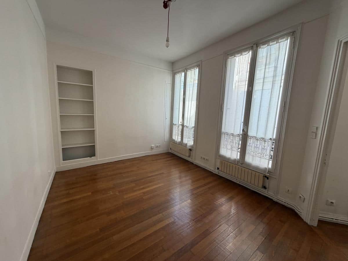 3ÈME TEMPLE / RUE DE TURBIGO : APPARTEMENT DEUX PIÈCES À VEN