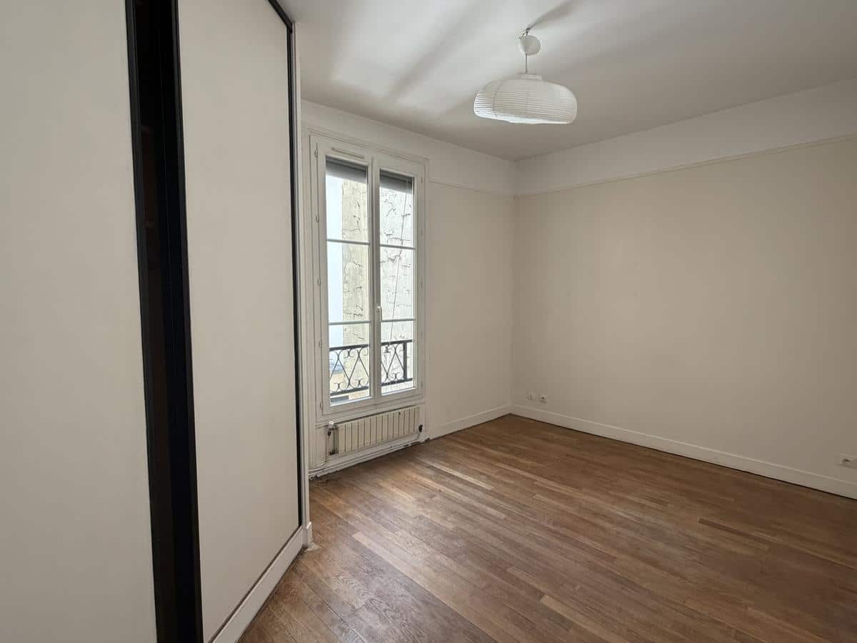 3RD TEMPLE / TURBIGO STREET: TWO-ROOM APARTMENT FOR SALE