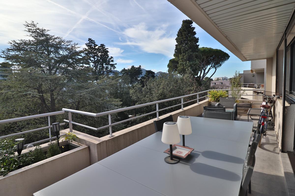 13008 – SAINT ANNE – APPARTEMENT T2 AVEC GRANDES TERRASSES E