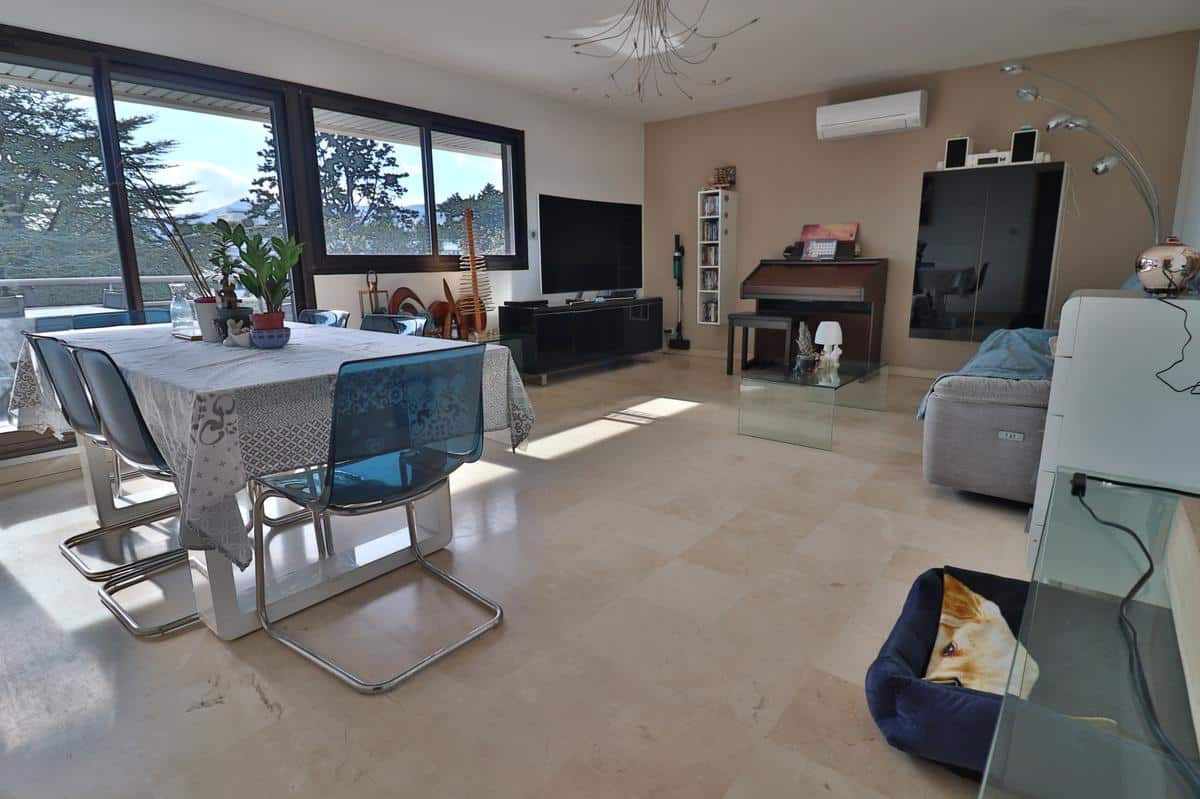13008 – SAINT ANNE – T2 APARTMENT WITH LARGE TERRACES E