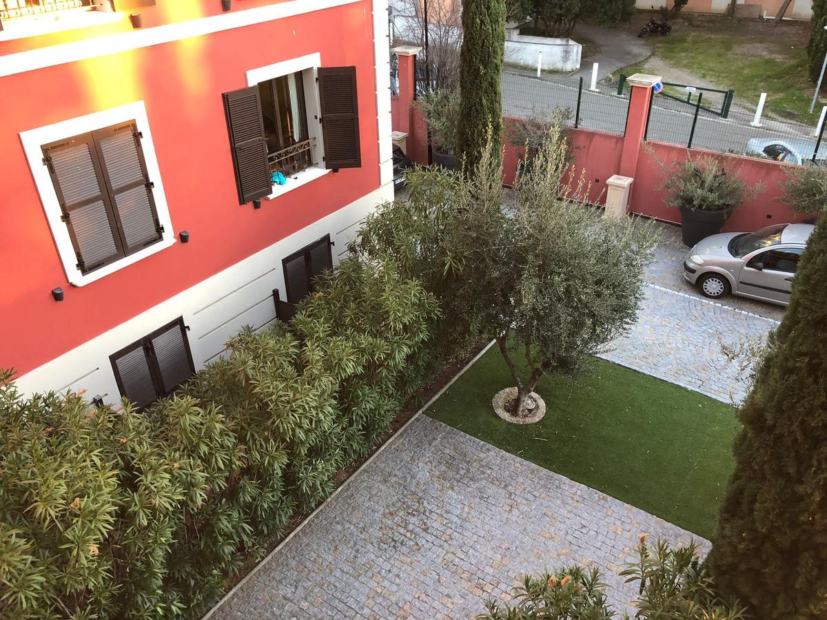 Aix Studio meublé et récent chemin des floralies