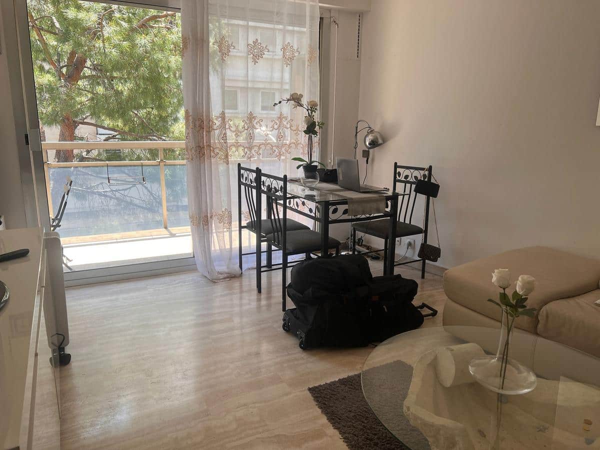 T3 with balcony Prado / Bd Latil, Marseille 8th