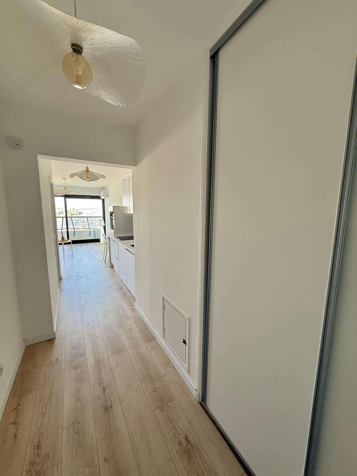 Studio de 28 m2 Marseille 8ème