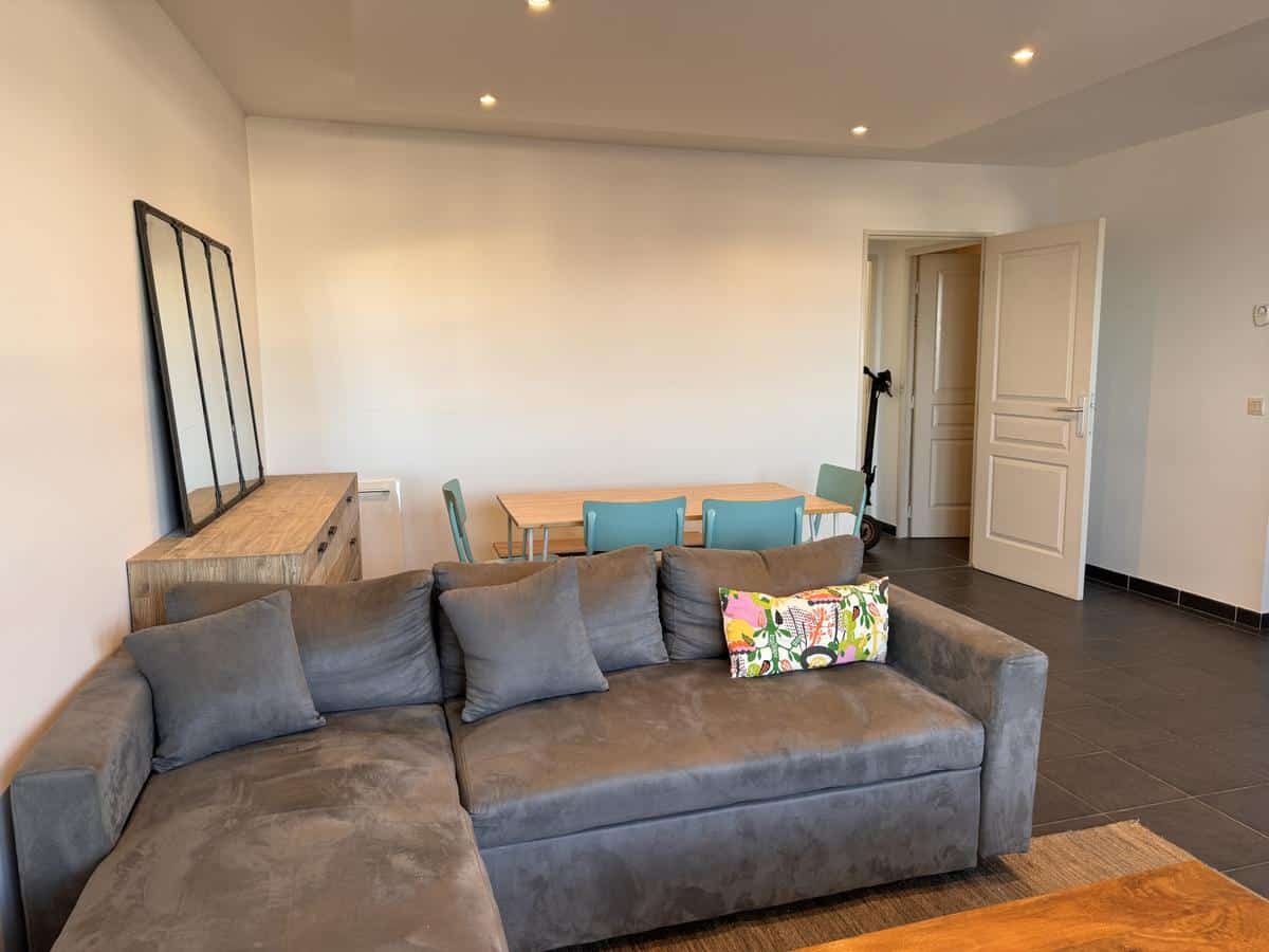 TYPE 4 – NEAR MENPENTI – AV.DE TOULON