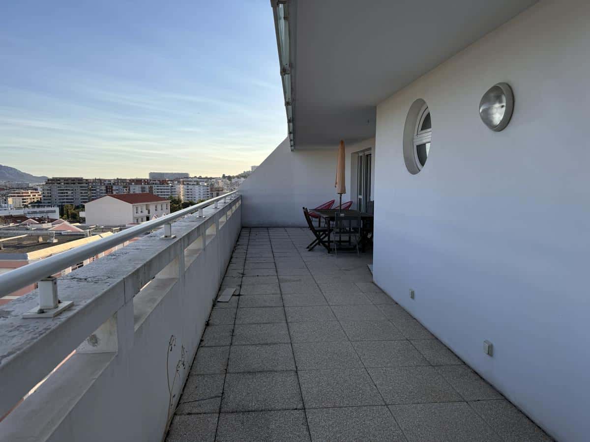 TYPE 4 – NEAR MENPENTI – AV.DE TOULON
