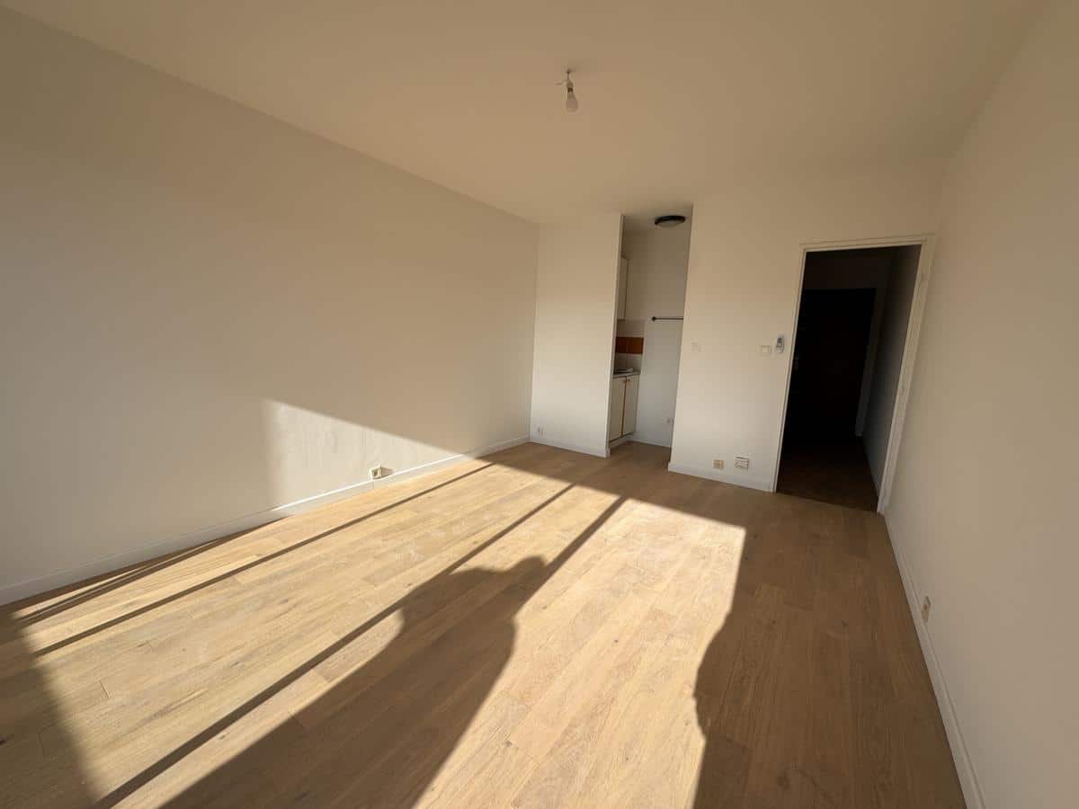 STUDIO – LE WHEEL