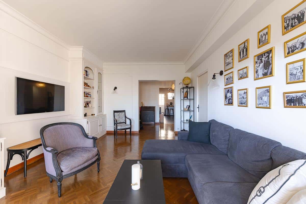 Type 3 de 91,40 m2 + terrasse + loggia + cave 13008 Marseill