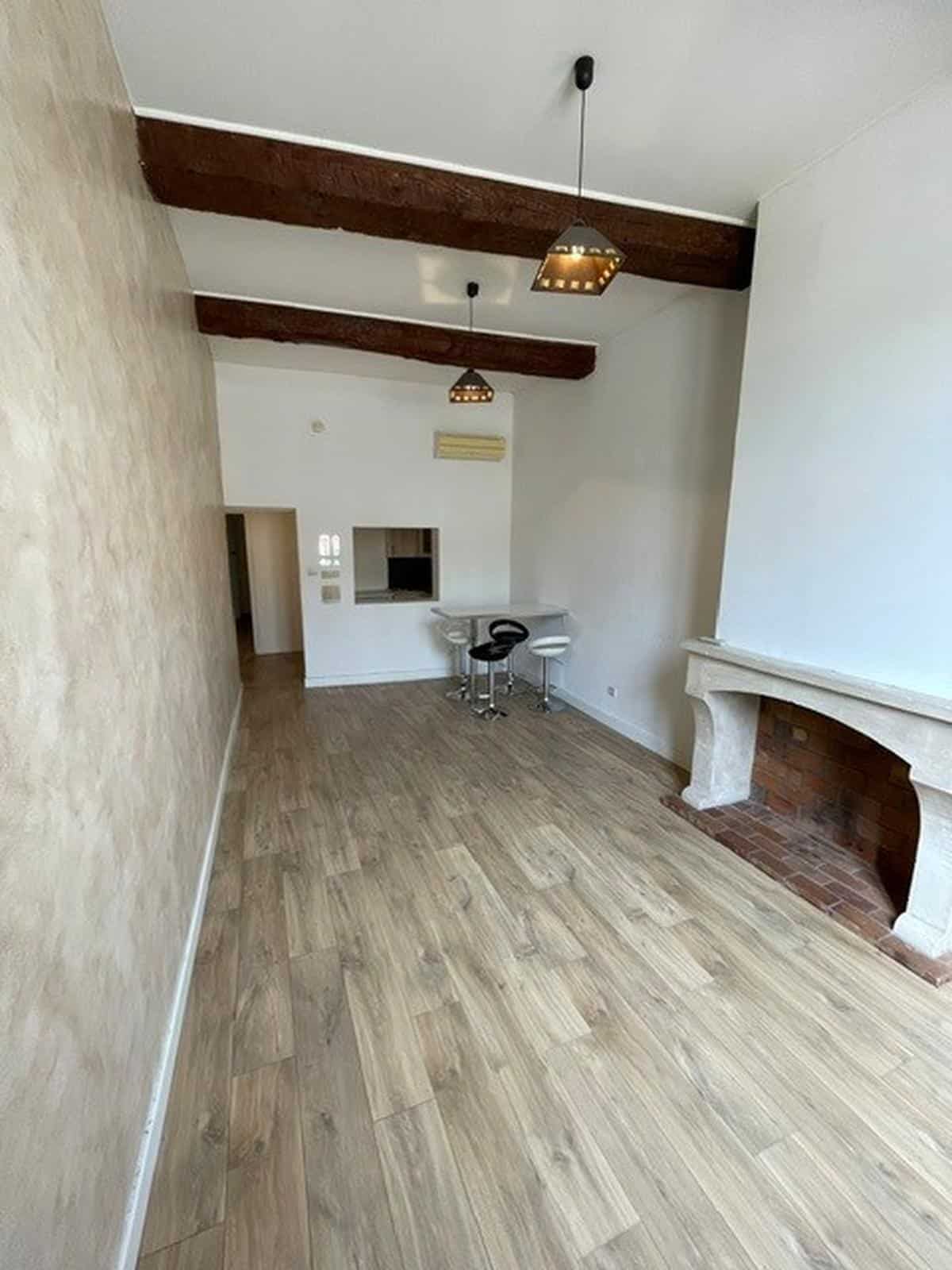 APARTMENT – 2 ROOMS – Cardeurs
