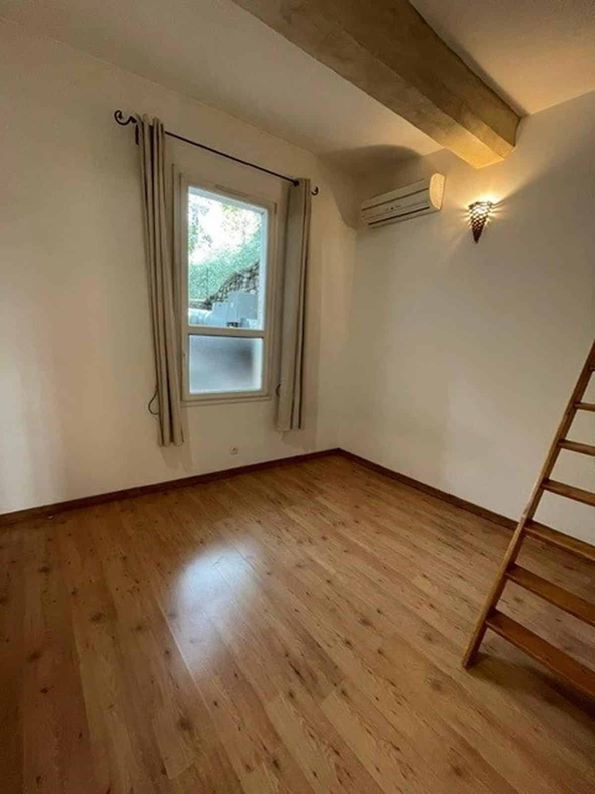 APARTMENT – 2 ROOMS – Cardeurs