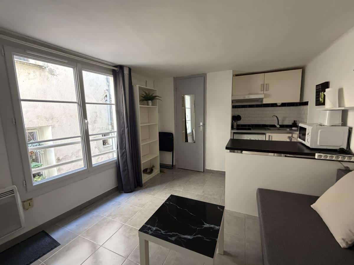 Studio meublé au calme rue de l’Ecole