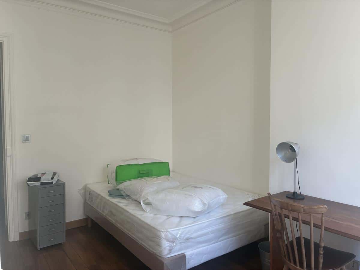 11th PARMENTIER: FURNISHED TWO-ROOM APARTMENT FOR RENT
