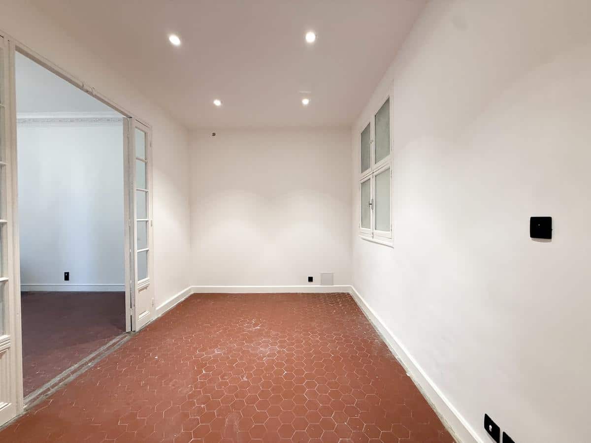 Local professionnel / bureau de 13,60 m2 Marseille 8ème