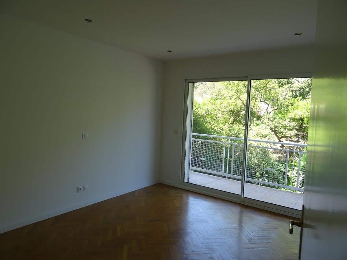 TYPE 2 – NEAR ROND POINT DU PRADO – RUE PARADIS