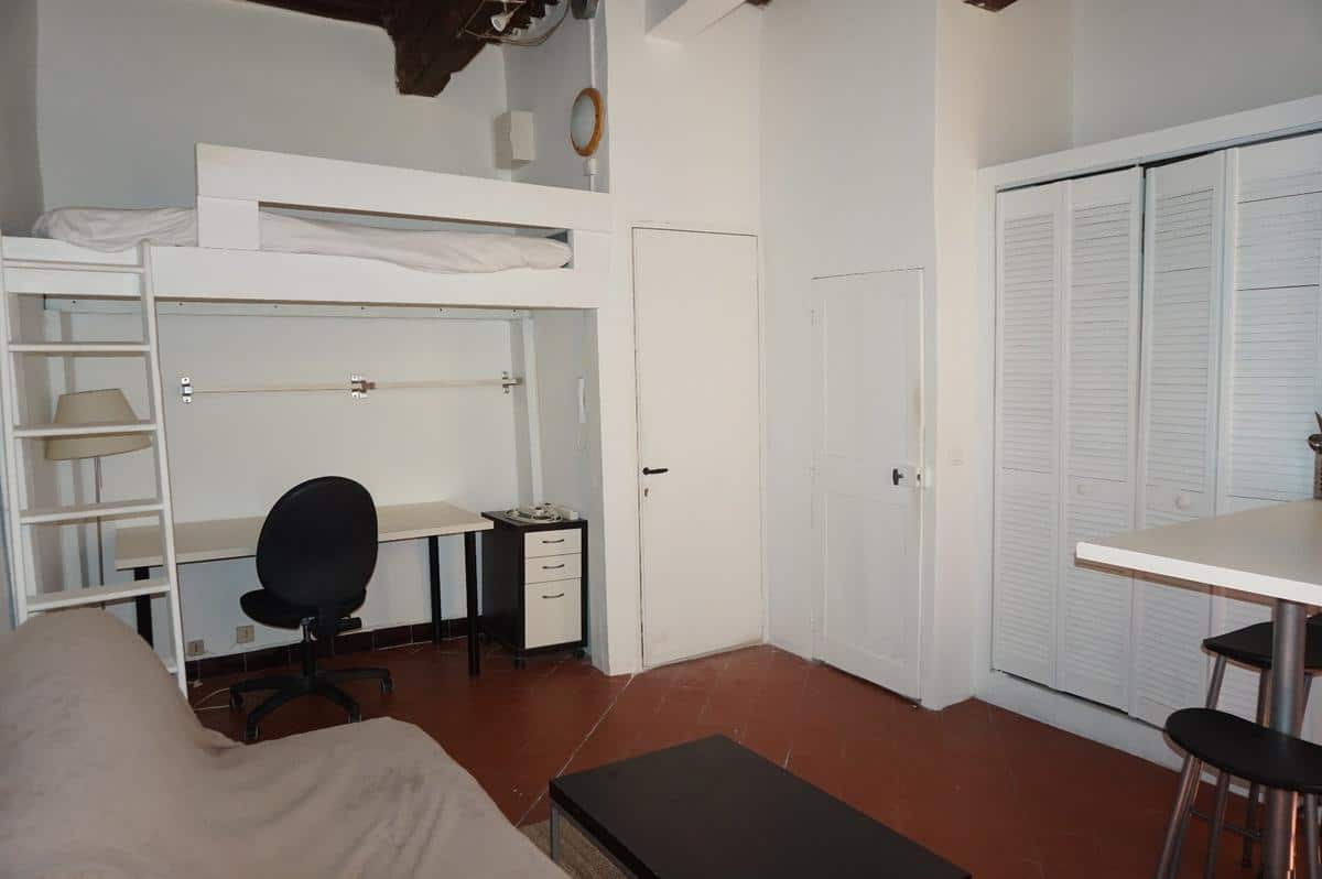 1 PIECE 20.29 M2 STUDIO – AIX RUE VAN LOO