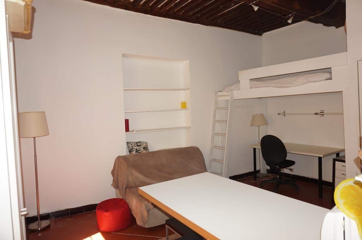 1 PIECE 20.29 M2 STUDIO – AIX RUE VAN LOO