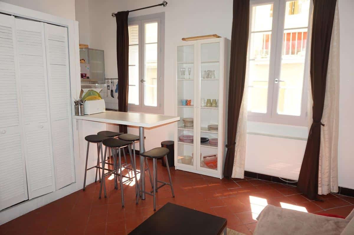 1 PIECE 20.29 M2 STUDIO – AIX RUE VAN LOO
