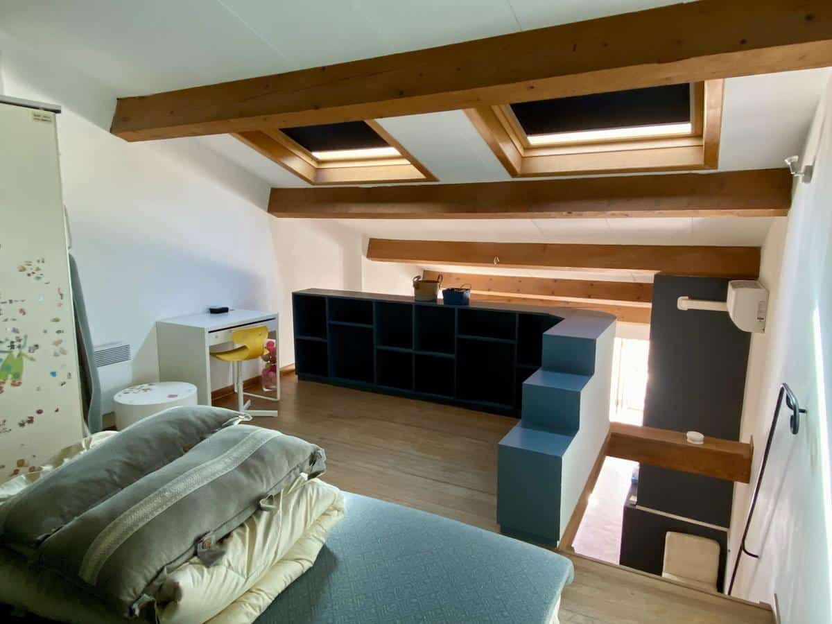 BEAU T2 MEUBLE CENTRE VILLE EN DUPLEX AVEC TERRASSE Rue Pui