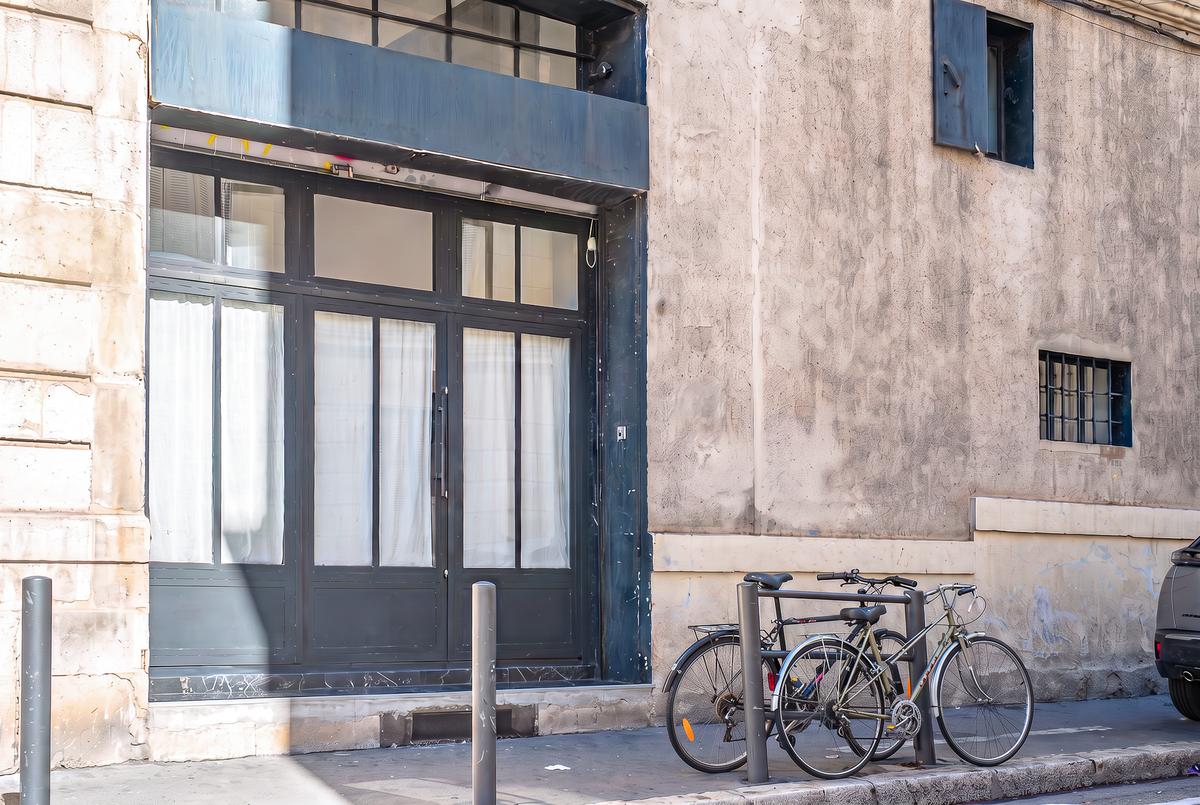 MARSEILLE13001 Loft de 134 m2 double affectation commerciale